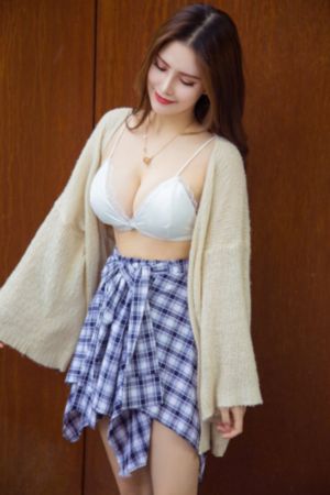 美丽俏佳人